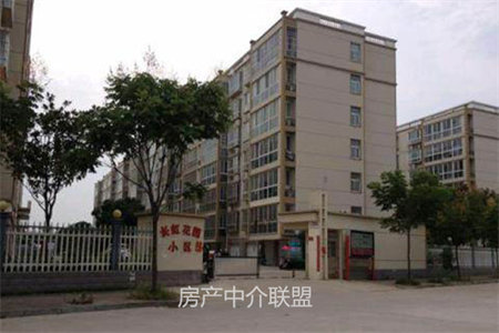 银山小区3室2厅1卫76万109m2精装修出售